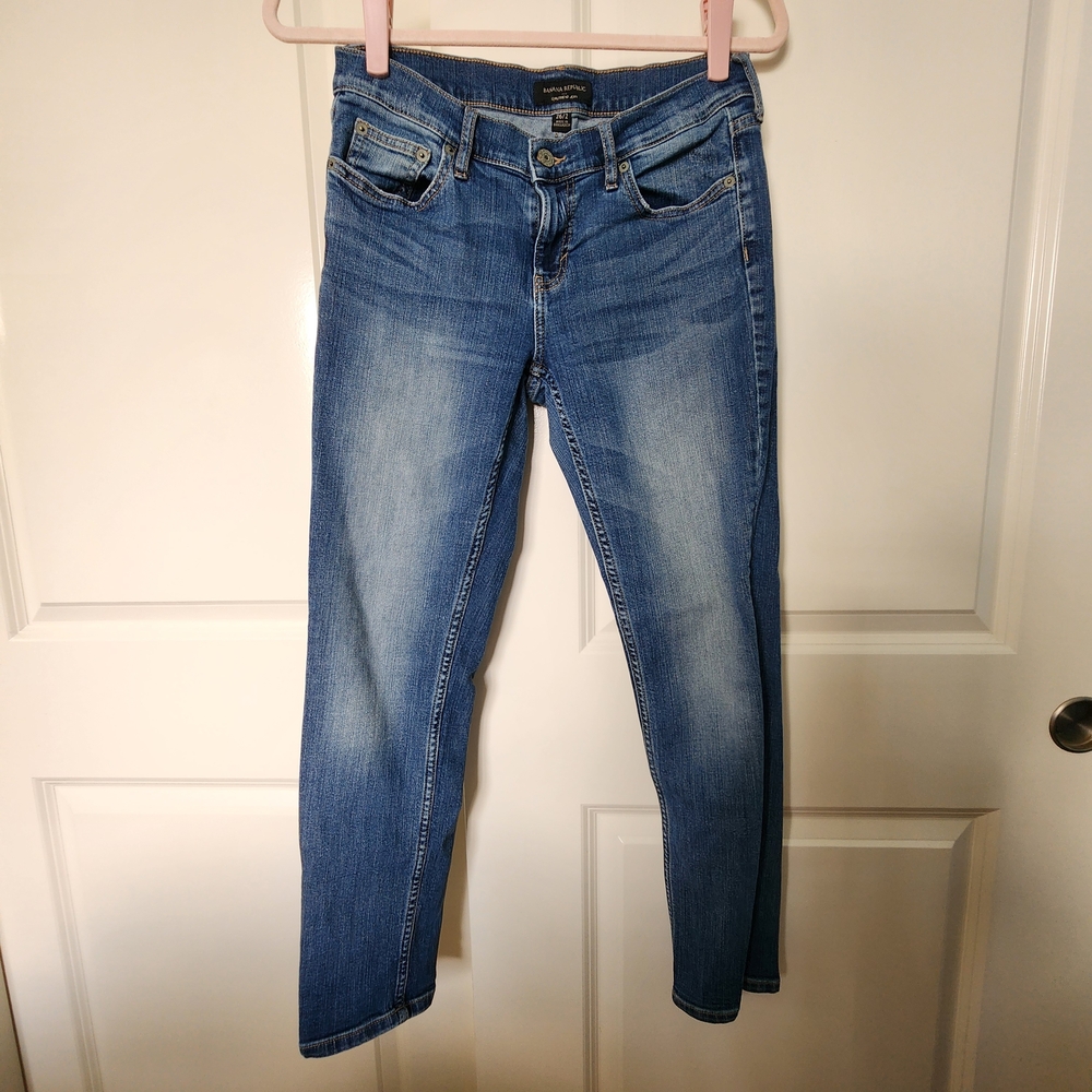 Banana Republic Classic Blue Girlfriend Jeans